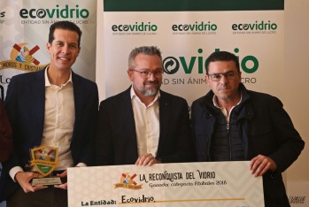 Los Moros y Cristianos de Elda reciben 1.500 euros por ser los que más reciclan