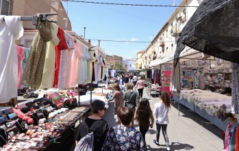 Imagen del mercadillo de Santa Bárbara | Jesús Cruces.