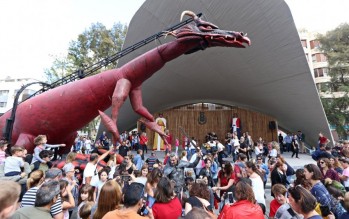 La Plaza Castelar se ha llenado para disfrutar de la cruenta batalla | Jesús Cruces.