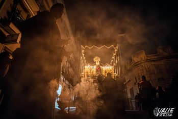 La Soledad recorrió las calles de Elda en un silencio sepulcral | Nando Verdú.