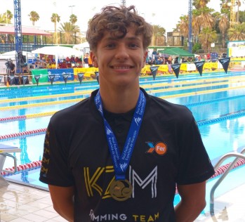 Mikel Bonal en el Campeonato de España en Gran Canaria. Foto del Club de Natación KZM