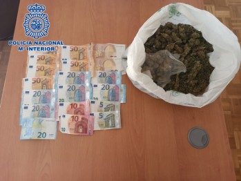 La Policía Nacional detiene a tres personas por tráfico de drogas en  Elda