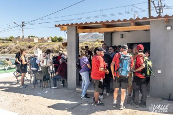 Decenas de personas han disfrutado de una comida en hermandad | Nando Verdú. 