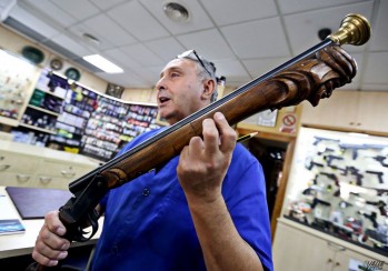 Albero ha diseñado esta arma que dispara con cartuchos | Jesús Cruces.