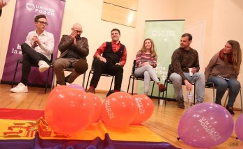 Candidatos provinciales de Unidas Podemos junto a Monedero.