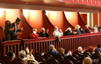 Los premios se entregaron en los palcos por seguridad.