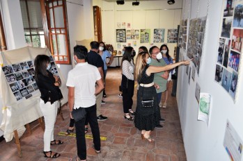 Panorámica de la exposición fotográfica.