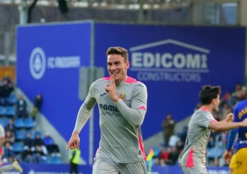 El delantero español llega para reforzar la delantera azulgrana | Instagram Diego Collado. 