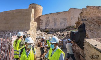 El Castillo podría ser visitable a finales de año, según indica Amado Navalón