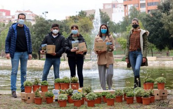 Entrega de premios del concurso de fotografía por el Día del Árbol