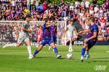 El Eldense peleó hasta el final | Nando Verdú. 
