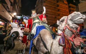 Los Reyes volverán a saludar a los pequeños. 