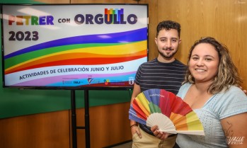 Los ediles de Diversidad, Alejandro Ruiz, y de Servicios Sociales, Ana Tortosa, han presentado las actividades | J.C.