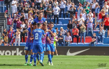 El Eldense viajará en avión a Vigo para medirse al Coruxo en la Copa | J. C.