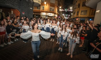 Las Entradicas se celebran tradicionalmente en torno a la medianoche | Archivo Valle de Elda J.C.