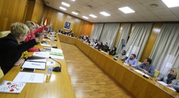 El presupuesto solo salió adelante con los votos a favor del equipo de gobierno y los ediles no adscritos | Jesús Cruces.