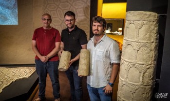 La columna romana y de réplica se encuentran en el Museo Dámaso Navarro | J.C.