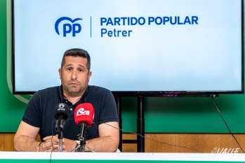 El edil popular Víctor Sales ha comparecido en rueda de prensa | Nando Verdú. 