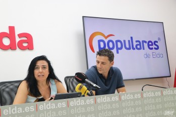 Loles Esteve y Alberto García en rueda de prensa | Marta Maestre.