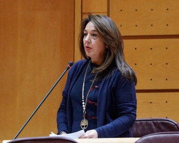 La senadora Adela Pedrosa pide al Gobierno una Selectividad única para toda España