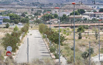 Desde Urbanismo no dan una fecha para la apertura de la zona | Jesús Cruces.