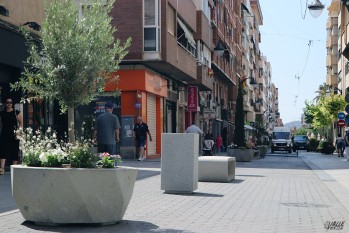 El nuevo mobiliario ya se ha instalado | Marta Maestre.