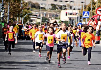 Unos 700 escolares participaron en la Milla en 2015 | Jesús Cruces