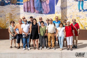 Los representantes de las asociaciones junto a la edil de Participación Ciudaana, Lorena Pedrero | Nando Verdú.