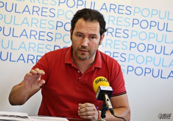 El PP cierra el debate sobre el valenciano al retirar la moción para defender la libertad lingüística en Elda