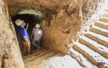 La excavación tiene unos siete metros de profundidad. 