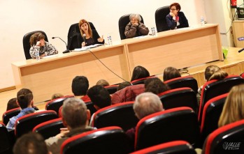 En la mesa redonda se debatió sobre la abolición y el dejar de estigmatizar el trabajo de prostituta | Jesús Cruces.