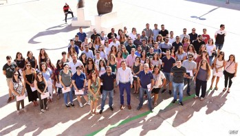 88 jóvenes con estudios superiores se han incorporado hoy a sus puestos de trabajo en el Ayuntamiento | Jesús Cruces