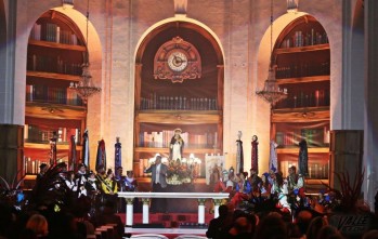 Los nuevos cargos en sus asientos durante la ceremonia | Jesús Cruces.