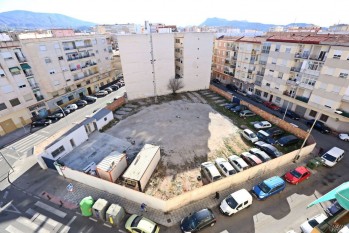 Esta zona permanece cerrada desde que se trasladó el depósito municipal  | Jesús Cruces.