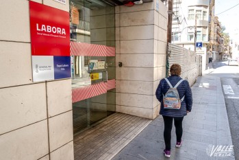 El paro continúa bajando en la ciudad | Nando Verdú. 