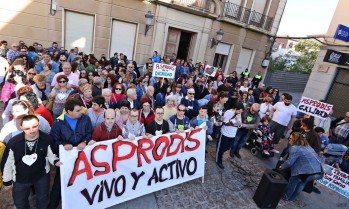 Unas 200 personas han mostrado su malestar con la situación 
