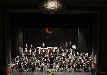 El concierto de Música de Moros y Cristianos marca la cuenta atrás