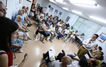 Más de 50 personas asistieron a esta reunión | Jesús Cruces.