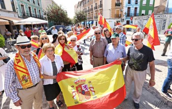 Cerca de un centenar de eldenses han participado en esta concentración  | Jesús Cruces.