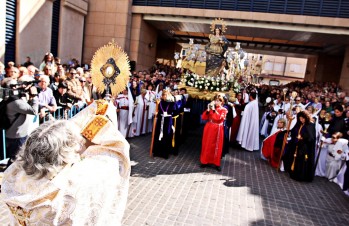 Elda pone punto y final a su Semana Santa con el Encuentro de Gloria