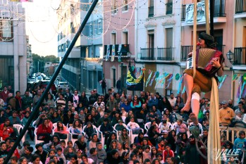 Centenares de personas se han acercado a disfrutar de los espectáculos | Marta Maestre. 