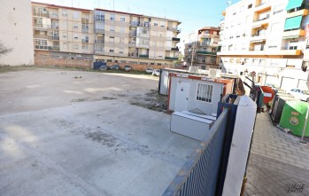Una de las obras que solicitan es abrir el aparcamiento de la calle La Cruz | Jesús Cruces.