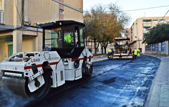 El Ayuntamiento invierte 40.000 euros en el reasfaltado de varias calles de San Francisco de Sales