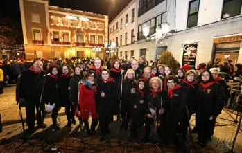Imagen del coro de San Antón durante la pasada Media Fiesta | Jesús Cruces.