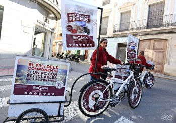 Dos bicicletas de reciclado de aparatos electrónicos invitan a la ciudadanía a colaborar
