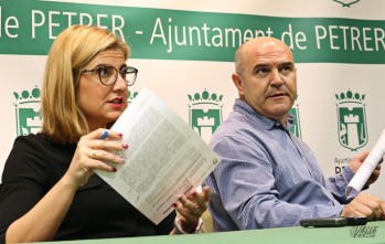 Navarro y Poveda han anunciado esta decisión presupuestaria | Jesús Cruces.