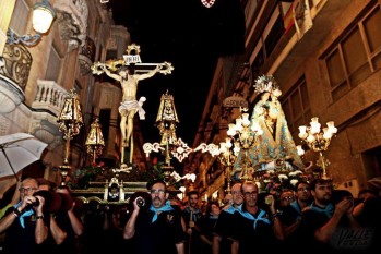 La romería se acortó para evitar que la posible lluvia dañase las imágenes | Jesús Cruces.