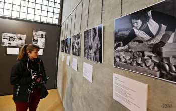 El Museo del Calzado acoge una exposición de fotografía sobre las mujeres trabajadoras