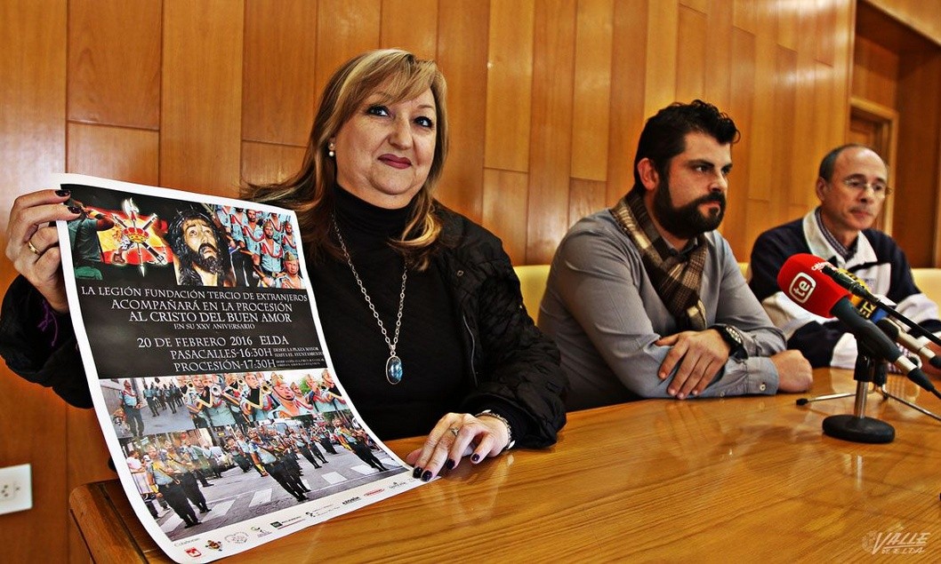 La Cofradía del Santo Calvario celebra el 25 aniversario de su imagen con la participación del Tercio de Extranjeros y la banda de la Legión La Cofradía del Santo Calvario celebra el 25 aniversario de su imagen con la participación del Tercio de Extranjeros y la banda de la Legión