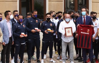 El equipo ha recibido un reconocimiento por parte del Ayuntamiento. 